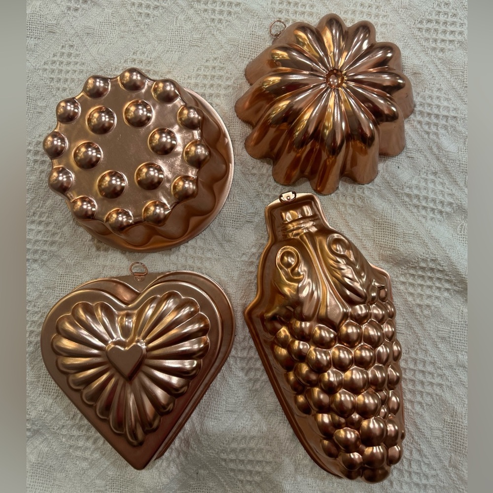 Lot 4 Vintage MidCentury Copper Tone Fruit basket Heart Jello/Cake Mold